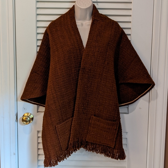 Vintage Cape Wrap Poncho - Picture 1 of 7